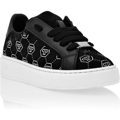 Philipp Plein Suede Lo-Top Sneakers Monogram Strass Schwarz EU 34 Philipp Plein Suede Lo-Top Sneakers Monogram Strass Schwarz EU 34