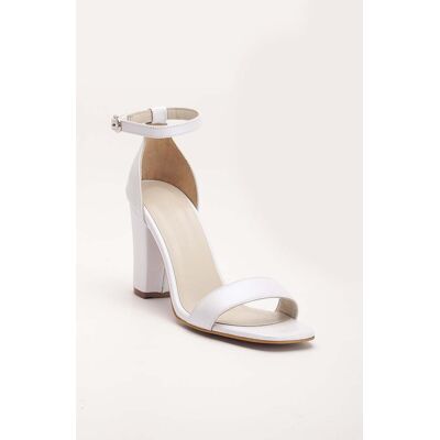 Forever & Always Jana Bridal Leder Sandale (Women) Elfenbein EU 37 Forever & Always Jana Bridal Leder Sandale (Women) Elfenbein EU 37