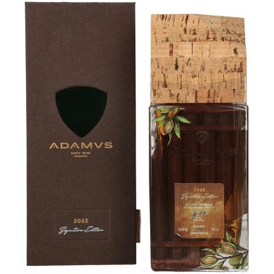Adamus Dry Gin Organic Signature Edition 2023 44,4% Vol. 0,7l in Geschenkbox Adamus Dry Gin Organic Signature Edition 2023 44,4% Vol. 0,7l in Geschenkbox