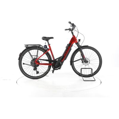 Bulls Lacuba EVO 11 Trekking E-Bike Tiefeinsteiger red glossy black matt 50 cm Bulls Lacuba EVO 11 Trekking E-Bike Tiefeinsteiger red glossy black matt 50 cm