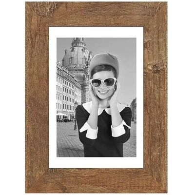 Höffner Bilderrahmen 21x30 cm Hollywood ¦ braun ¦ Massivholz ¦ Maße (cm): B: 26 H: 35 Höffner Bilderrahmen 21x30 cm Hollywood ¦ braun ¦ Massivholz ¦ Maße (cm): B: 26 H: 35