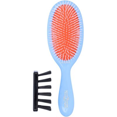 Mason Pearson Universal Medium Size Brush NU2 Incl. Cleaner - Blue Mason Pearson Universal Medium Size Brush NU2 Incl. Cleaner - Blue