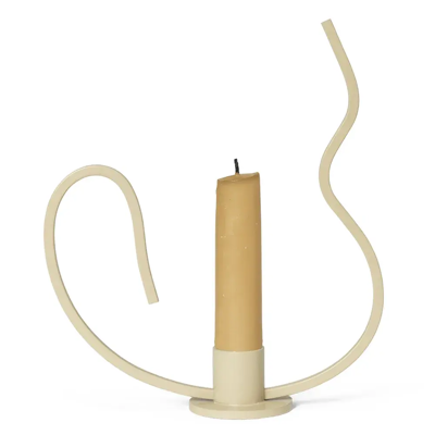 Ferm Living Valse Kerzenständer niedrig, cashmere Ferm Living Valse Kerzenständer niedrig, cashmere