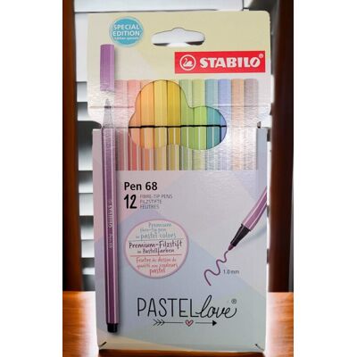 STABILO Pen 68 Filzstift-Set - Bunte 12er-Auswahl STABILO Pen 68 Filzstift-Set - Bunte 12er-Auswahl