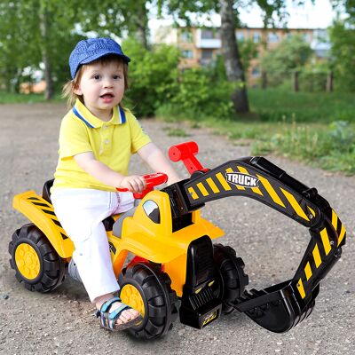 Costway Sitzbagger mit Eingebautem Ablagefach & 3 Steine & Helm Kinderbagger Sandbagger Rutscher Gelb Costway Sitzbagger mit Eingebautem Ablagefach & 3 Steine & Helm Kinderbagger Sandbagger Rutscher Gelb