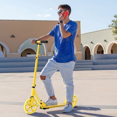 Costway Klappbarer Scooter mit 100kg Tragkraft & 2 LED Räder Höhenverstellbarer Roller Tretroller Gelb Costway Klappbarer Scooter mit 100kg Tragkraft & 2 LED Räder Höhenverstellbarer Roller Tretroller Gelb