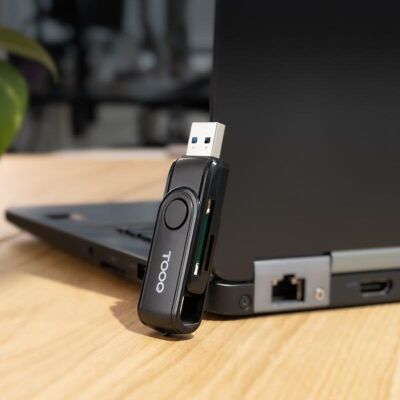 Kartenleser TooQ TQR-3003B USB-C 2.0 USB-A 3.0 SD TF Schwarz Kartenleser TooQ TQR-3003B USB-C 2.0 USB-A 3.0 SD TF Schwarz