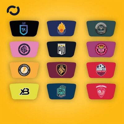 Zubehörset Blade Gaming Kings League Combo Pack PS5 Premium Grip Stickers Schwarz Gold Zubehörset Blade Gaming Kings League Combo Pack PS5 Premium Grip Stickers Schwarz Gold