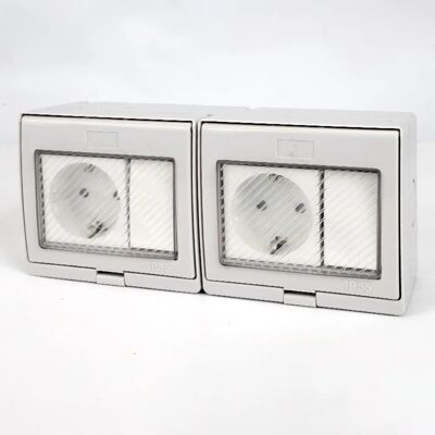 INF Wetterfeste Außensteckdose mit 2-fach Wechselschalter und 2 Schuko-Steckdosen, Grau, PC+ABS INF Wetterfeste Außensteckdose mit 2-fach Wechselschalter und 2 Schuko-Steckdosen, Grau, PC+ABS