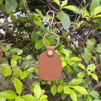INF Stilvolle schwarze PU-Lederhülle für Apple AirTags Tracker Braun INF Stilvolle schwarze PU-Lederhülle für Apple AirTags Tracker Braun