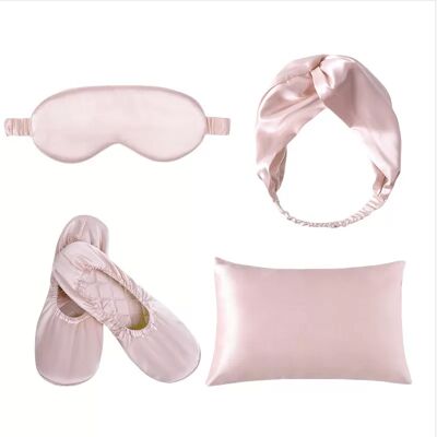 INF 19 Momme Seide Reise-Set: Augenmaske, Kissenbezug, Haarband & Hausschuhe für erholsamen Schlaf Rosa INF 19 Momme Seide Reise-Set: Augenmaske, Kissenbezug, Haarband & Hausschuhe für erholsamen Schlaf Rosa