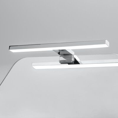 Koh-i-Noor Spiegelleuchte mit LED-Licht. Anbringung an der oberen Spiegelkante, 7909 7909 Koh-i-Noor Spiegelleuchte mit LED-Licht. Anbringung an der oberen Spiegelkante, 7909 7909
