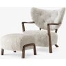 &tradition &tradition Wulff ATD2 Loungesessel + Wulff ATD3 Pouf Gestell Walnuss, Stoff Sheepskin 17mm Moonlight