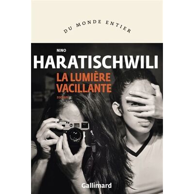 Nino Haratischwili - GEBRAUCHT La lumière vacillante - Preis vom 20.07.2026 19:39:57 h Nino Haratischwili - GEBRAUCHT La lumière vacillante - Preis vom 20.07.2026 19:39:57 h