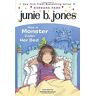 Barbara Park - GEBRAUCHT Junie B. Jones #8: Junie B. Jones Has a Monster Under Her Bed - Preis vom 16.04.2024 05:00:44 h