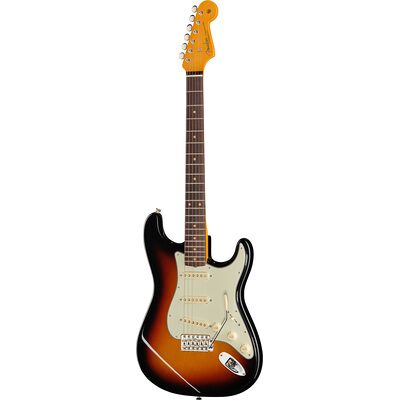 Fender AV II 61 STRAT RW WT3TB 3 Fender AV II 61 STRAT RW WT3TB 3