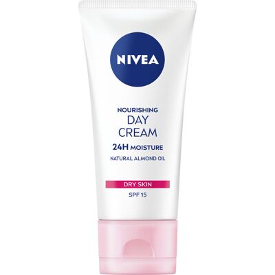 Nivea Nærende Dagcreme - Tør Hud SPF 15 Nivea Nærende Dagcreme - Tør Hud SPF 15