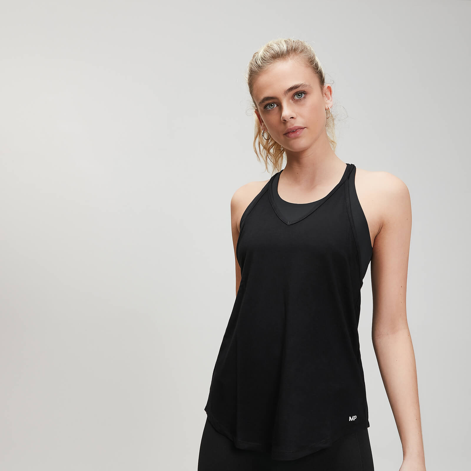 MP Women's Essentials Training Escape Vest - Black - M MP Women's Essentials Training Escape Vest - Black - M