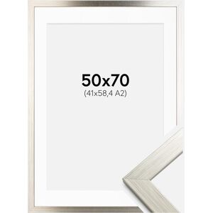 Ram med passepartou Ramme Silver Wood 50x70 Cm - Passepartout Hvid 42x59,4 Cm (A2)