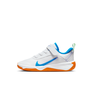 Nike Omni Multi-Court-sko til mindre børn - hvid hvid 28