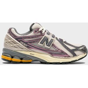 New Balance M1906RRA Licorice/Moonbeam 41 1/2