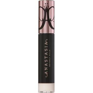 Anastasia Beverly Hills Magic Touch Concealer 1