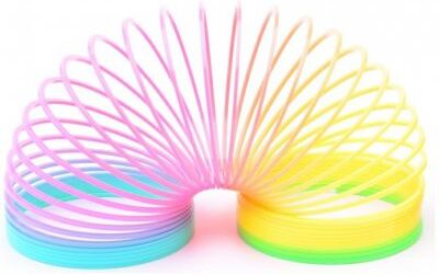 Johntoy Klassisk Slinky i regnbuens farver! Johntoy Klassisk Slinky i regnbuens farver!