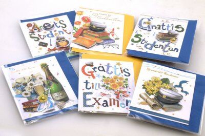 Dynas Lykønskningskort Student mini i forskellige scener Dynas Lykønskningskort Student mini i forskellige scener