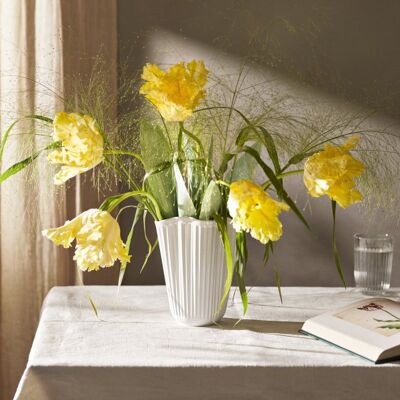 Kähler Hammershøi Unfold Vase H20,5 Cm, Hvid Kähler Hammershøi Unfold Vase H20,5 Cm, Hvid