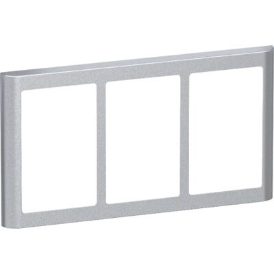 Lauritz Knudsen Lk Fuga Soft 63 Ramme, 3x1,5 Modul, Vandret, Metallic Lauritz Knudsen Lk Fuga Soft 63 Ramme, 3x1,5 Modul, Vandret, Metallic