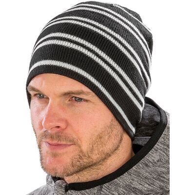 Result Winter Essentials Rc354 Team Reversible Beanie Black / White One Size Result Winter Essentials Rc354 Team Reversible Beanie Black / White One Size