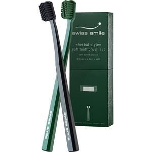 Swiss Smile Pleje Tandpleje Urtestil Soft Toothbrush Set 1 Toothbrush Green + 1 Toothbrush Black 2 Stk.