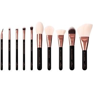 Luvia Cosmetics Brush Brush Set Essential Brushes Set Black Face Definer 1 pce. + Prime Blush 1 pce. + Classic Contour 1 pce. + Prime Foundation 1 pce. + Blush XL 1 pce. + Fine Liner 1 pce. + Small Crease 1 pce. + Smudger 1 pce. + Eye Shader 1 pce. + Soft