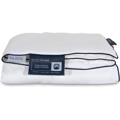Junior silkedyne - Helårs lun - 100% silkefyld - 115x130 cm - Nordic Comfort Junior silkedyne - Helårs lun - 100% silkefyld - 115x130 cm - Nordic Comfort