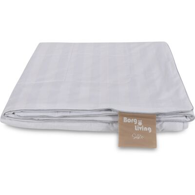 Borg Living Sommer silkedyne - 100% Mulberry silkefyld - Temperaturregulerende sommerdyne - 140x220 cm - Borg Living Sommer silkedyne - 100% Mulberry silkefyld - Temperaturregulerende sommerdyne - 140x220 cm -