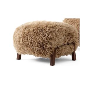 &Tradition Wulff Pouf ATD3 SH: 39 cm - Sheepskin Honey/Walnut