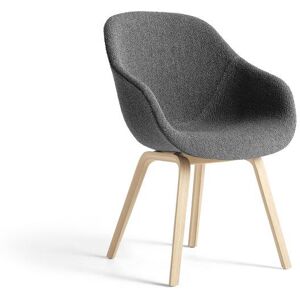 HAY AAC123 About a Chair Spisebordsstol Polstret SH: 47,5 cm - Lacquered Oak Veneer/Flamiber Charcoal C8