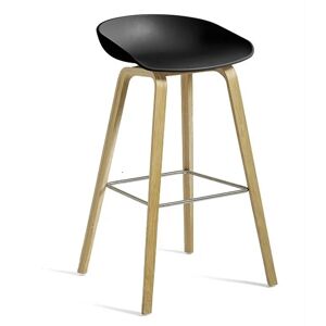 HAY AAS32 ECO Barstol Low SH: 64 cm - Water Based Lacquered Oak Veneer / ECO Black / Footrest Stainless Steel