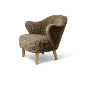 Audo Copenhagen Ingeborg Loungestol SH: 40 cm - Sheepskin Sahara/Eg