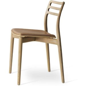 Vipp 481 Cabin Chair SH: 45,5 cm - Light Oak w/ Sand Leather