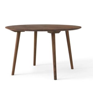 &Tradition SK4 In Between Dining Table Ø: 120 cm - Oiled Walnut