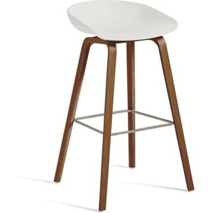 HAY AAS 32 Eco Barstol High SH: 75 cm - Lacquered Walnut Veneer/White/Stainless Steel Footrest