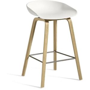 HAY AAS 32 Eco Barstol High SH: 65 cm - Lacquered Oak Veneer/White/Stainless Steel Footrest