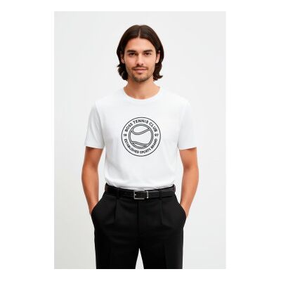 Bosstil Mænd. 50553648 T-Shirt Med Hvid Tennis-Illustration (M), Casual, Bomuld, Korte Ærmer Bosstil Mænd. 50553648 T-Shirt Med Hvid Tennis-Illustration (M), Casual, Bomuld, Korte Ærmer