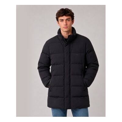 Giorgio Armani Emporio Armanitil Mænd. Em004949_af18499 Marineblå Polstret Jakke I Mellemlængde (48), Casual, Polyester Giorgio Armani Emporio Armanitil Mænd. Em004949_af18499 Marineblå Polstret Jakke I Mellemlængde (48), Casual, Polyester