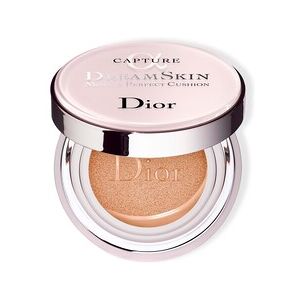 DIOR Capture Dreamskin Moist & Perfect Cushion SPF 50 PA+++ - Pleje til porer & glød