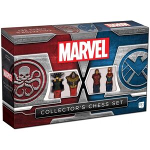 Usaopoly Marvel Collectors Chess Set