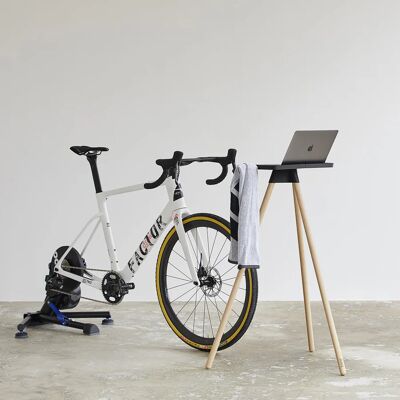 Tons Laptop Race Table med holder kit Naturlig Eg Tons Laptop Race Table med holder kit Naturlig Eg