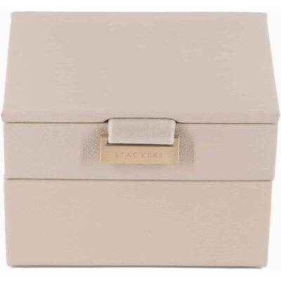 Stackers Lille smykkeskrin - Beige - 12,5cm x 9cm x 9cm - Adriana Stackers Lille smykkeskrin - Beige - 12,5cm x 9cm x 9cm - Adriana