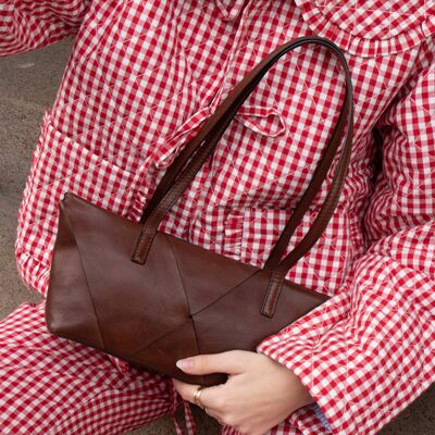 RE:DESIGNED Olia Small Skuldertaske Brun RE:DESIGNED Olia Small Skuldertaske Brun